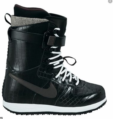 nike zoom air force 1 snowboard boots